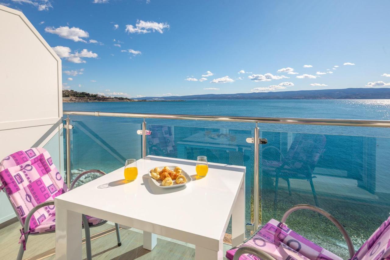 Appartement Absolute Beach Holidays à Dugi Rat Extérieur photo